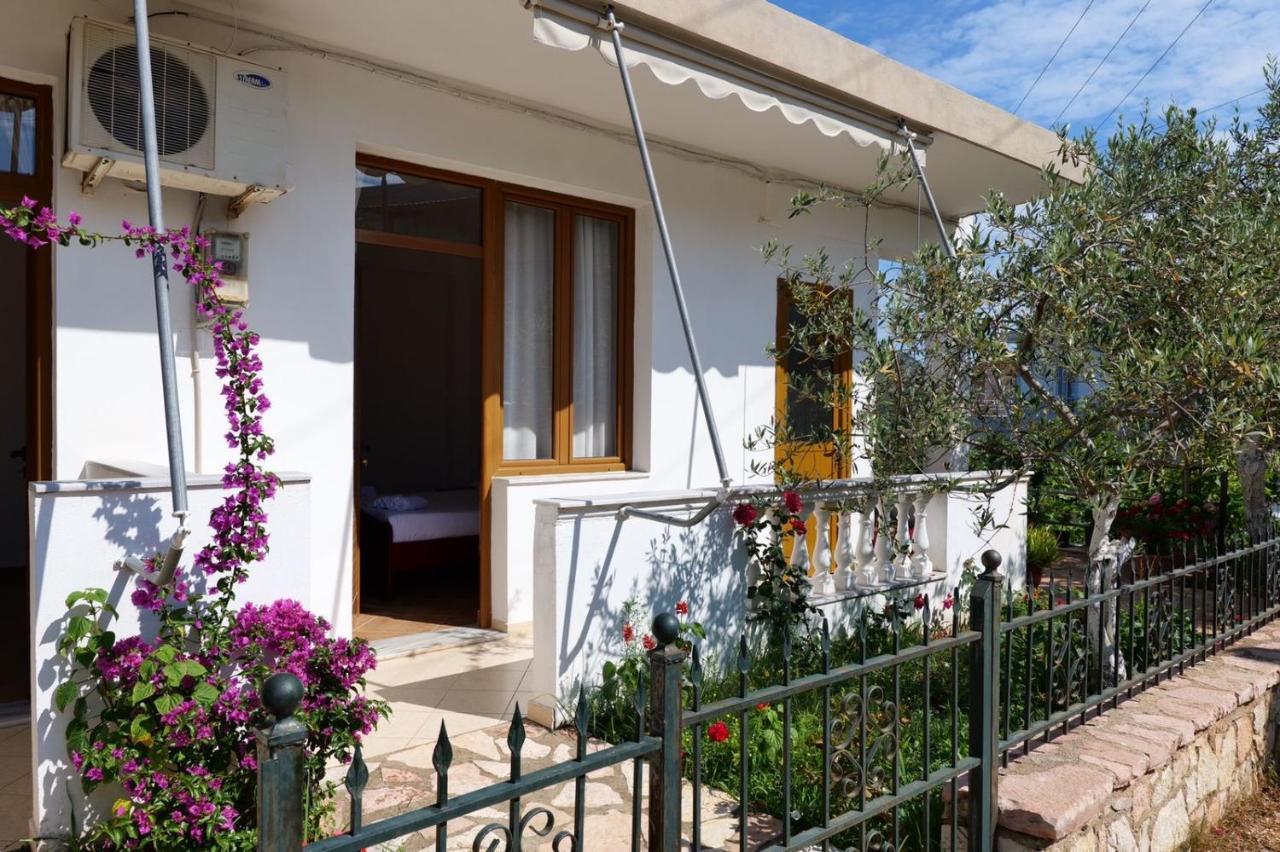 Vita Apartment - Spacious Garden And Balcony 5 Min To Beach & Center Ксаміл Екстер'єр фото