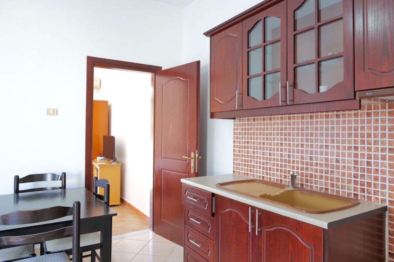 Vita Apartment - Spacious Garden And Balcony 5 Min To Beach & Center Ксаміл Екстер'єр фото