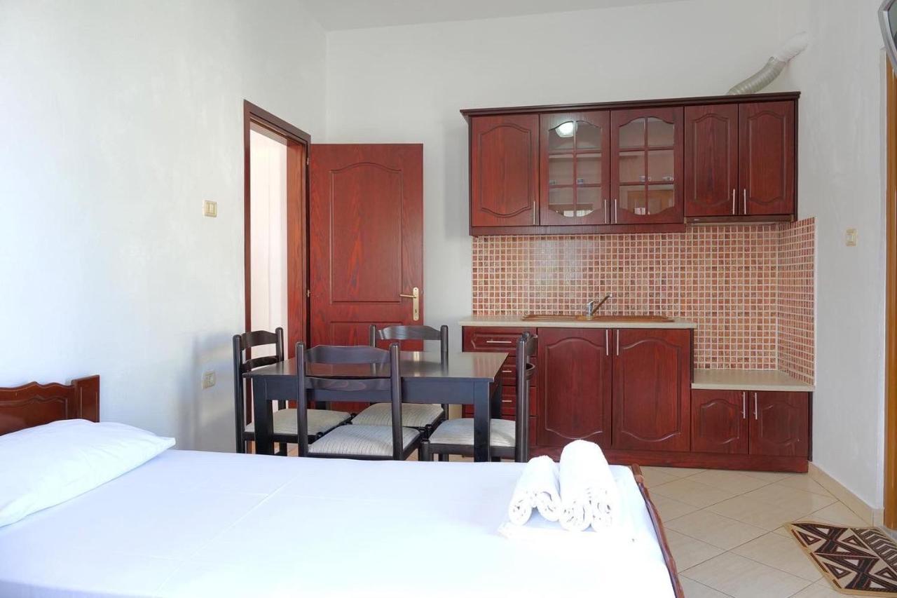 Vita Apartment - Spacious Garden And Balcony 5 Min To Beach & Center Ксаміл Екстер'єр фото