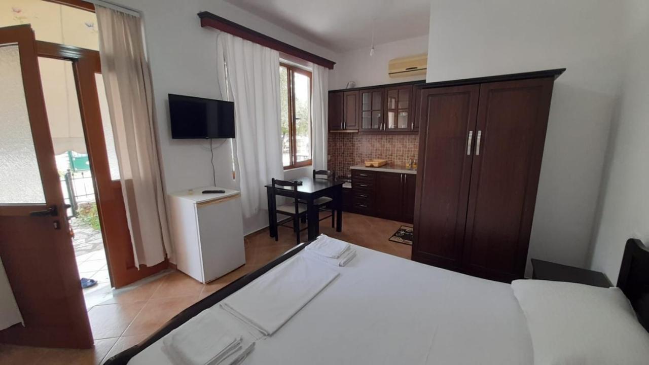 Vita Apartment - Spacious Garden And Balcony 5 Min To Beach & Center Ксаміл Екстер'єр фото