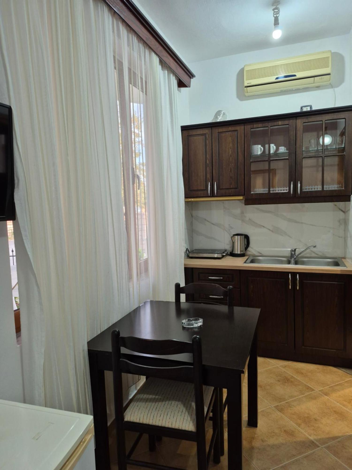 Vita Apartment - Spacious Garden And Balcony 5 Min To Beach & Center Ксаміл Екстер'єр фото